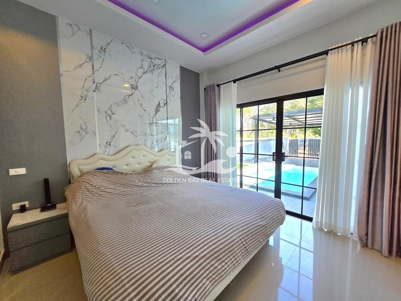LINE_ALBUM_private house for sale 5.9mb_250111_8 Boy House – East Pattaya