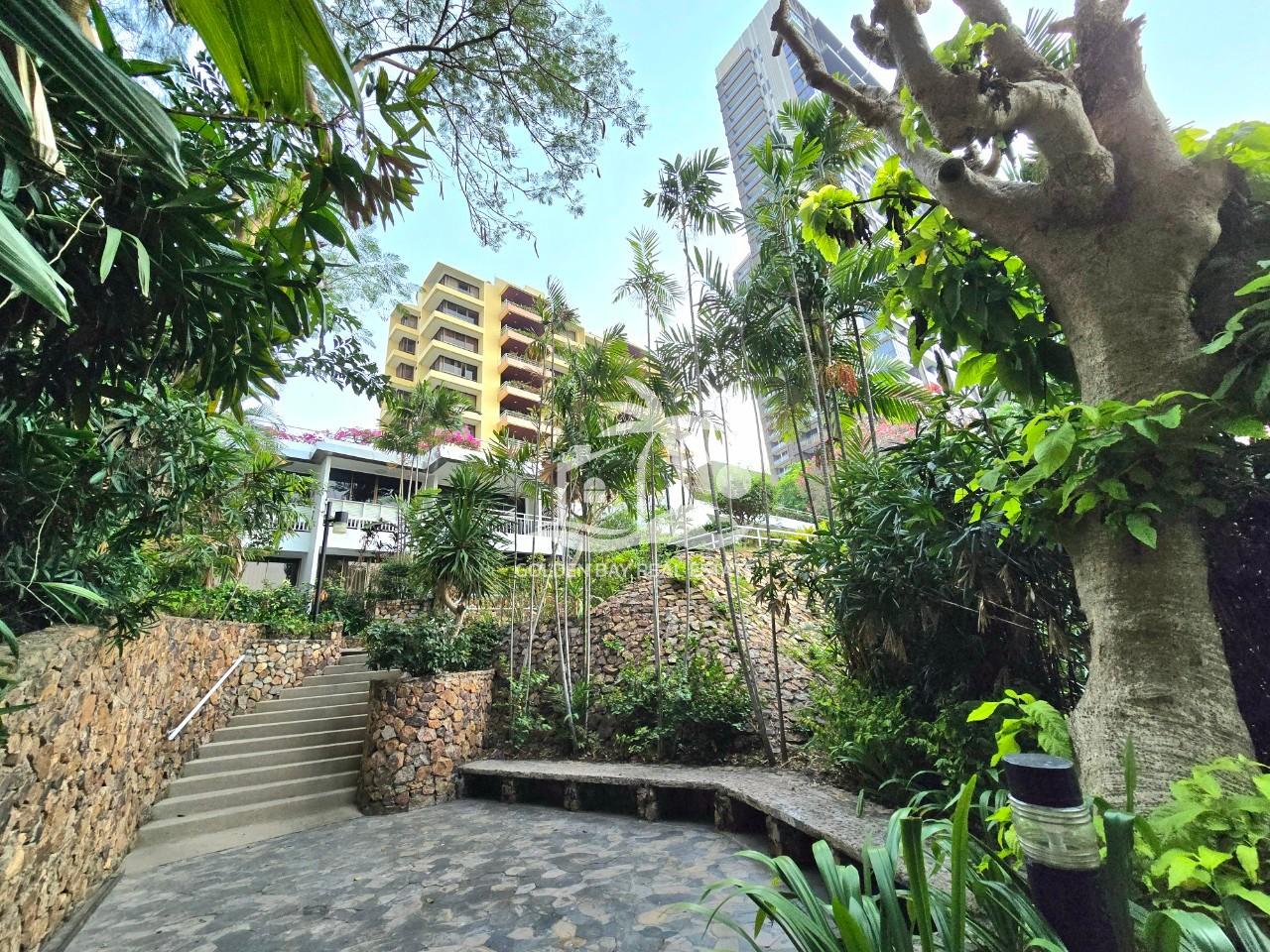1 (1) Garden Cliff 2 – Wongamat