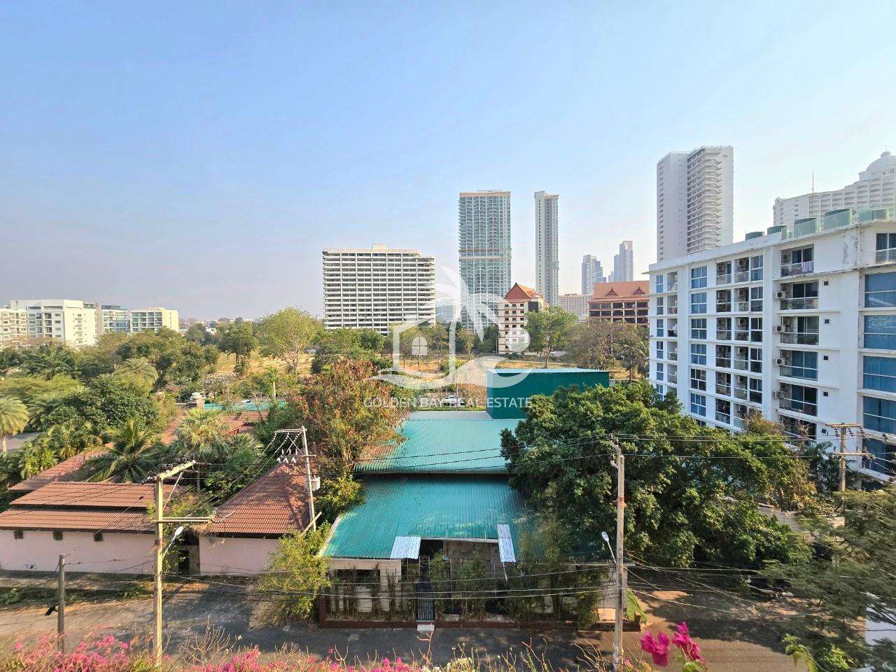 1 (10) Garden Cliff 2 – Wongamat