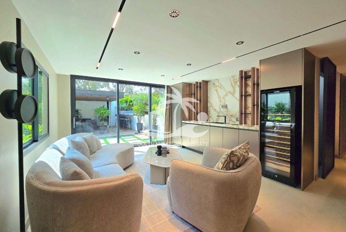 Luxurious Private Pool Villa – Jomtien