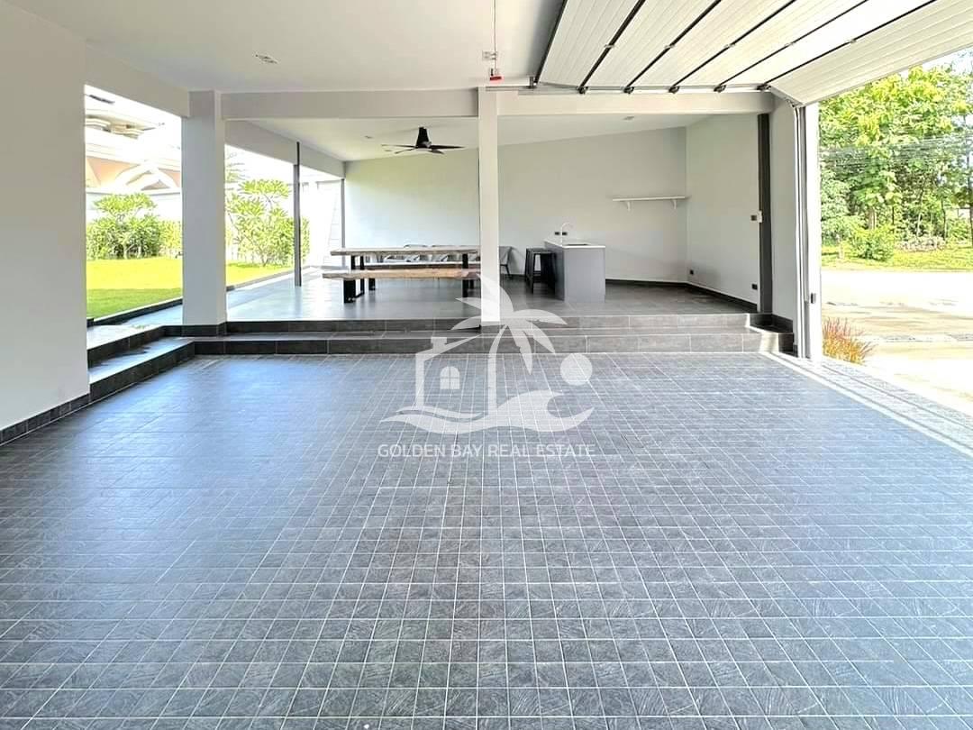 Reservoir Town (Baan Mae 7) – East Pattaya