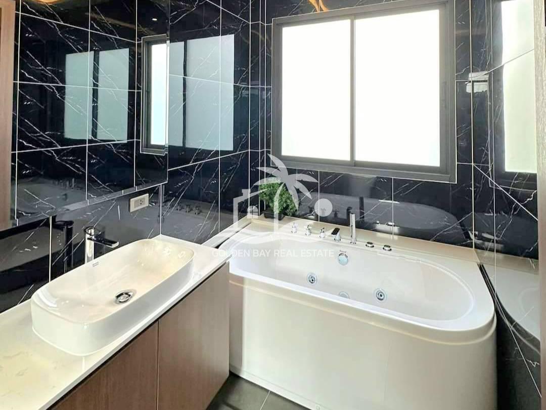 Reservoir Town (Baan Mae 7) – East Pattaya