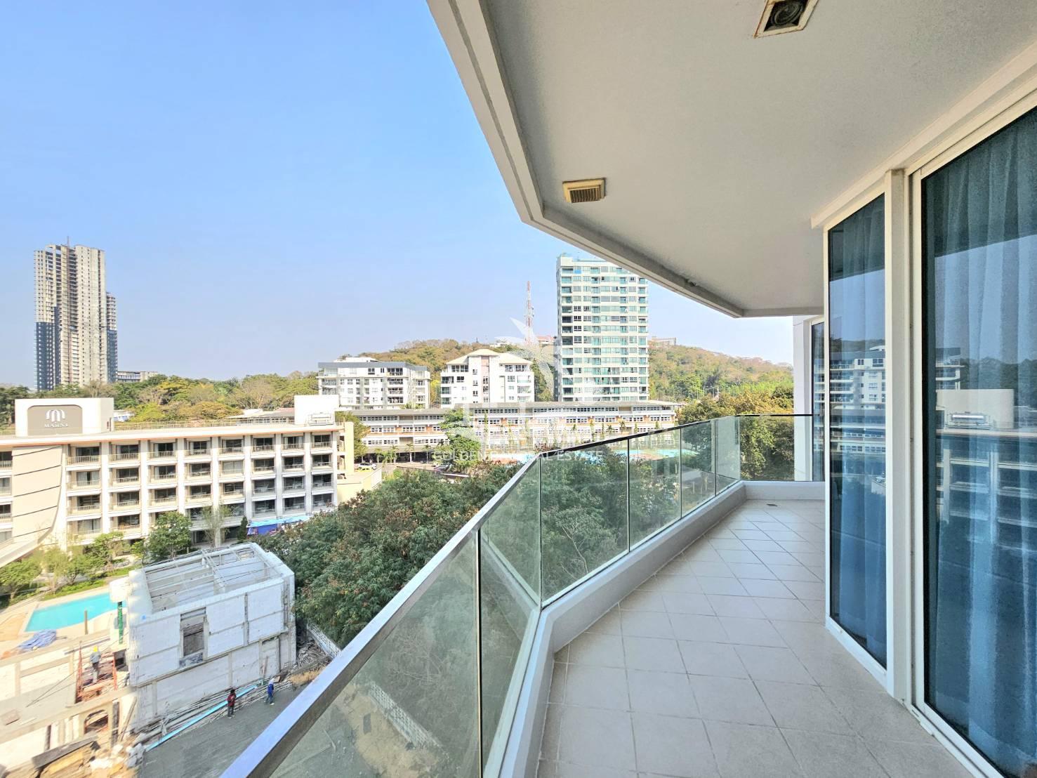 The Cliff Residence – Pratumnak Hill