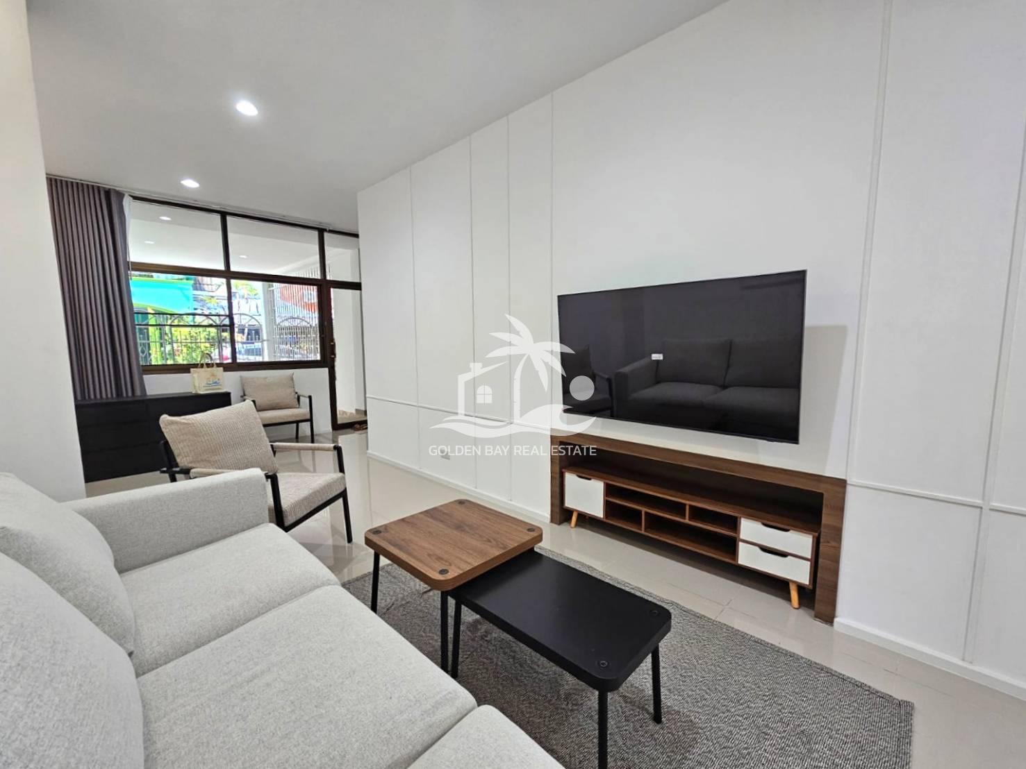 Town House in Soi Naklua 23 – Naklua