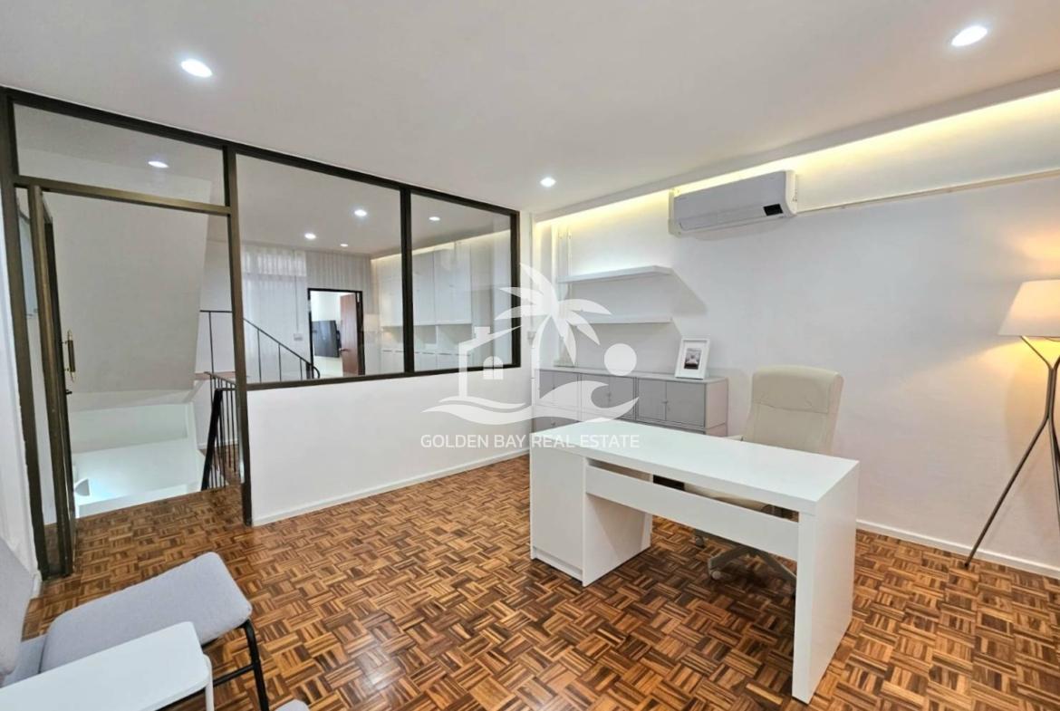 Town House in Soi Naklua 23 – Naklua