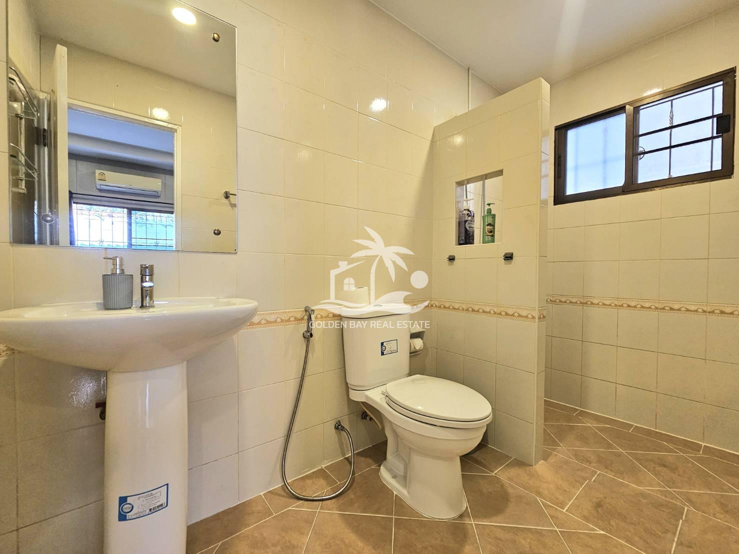1654536_0 Hill Side Village – East Pattaya