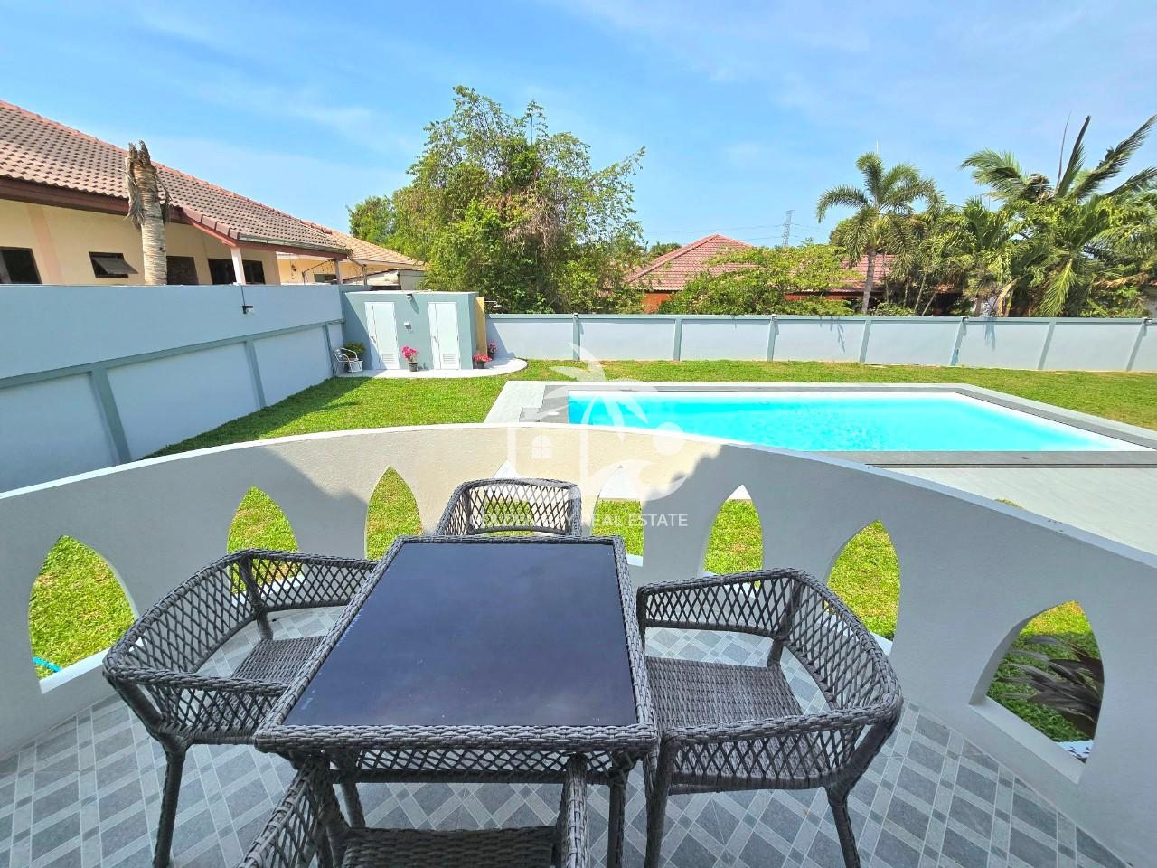 Bang Saray Pool View – Bang Saray