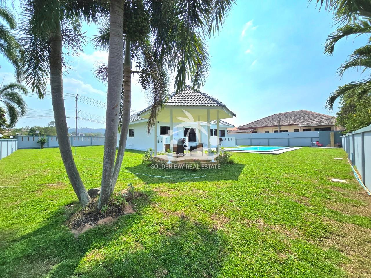 Bang Saray Pool View – Bang Saray