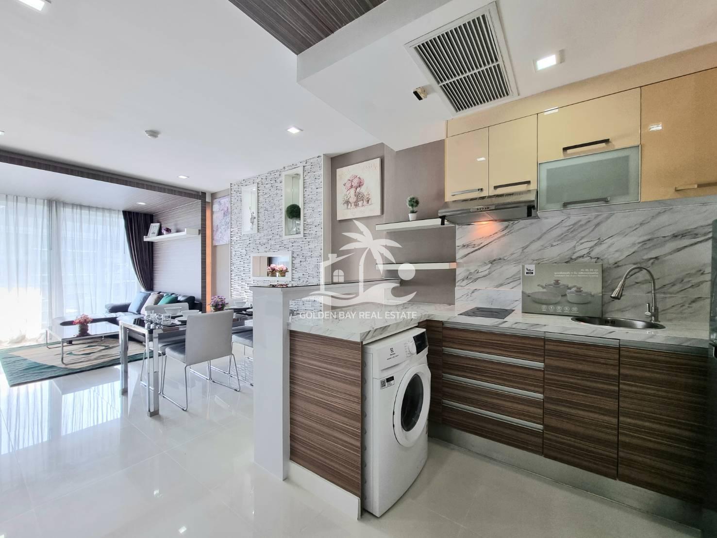 940446_0 Apus – Pattaya City