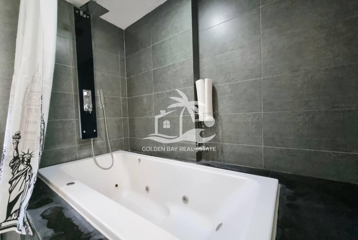 Apus – Pattaya City