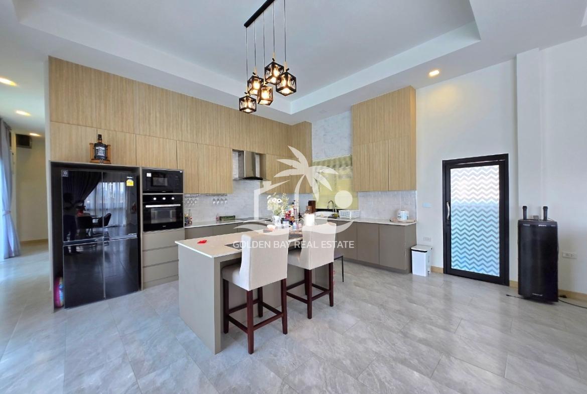 Private Pool Villa Mabprachan – East Pattaya