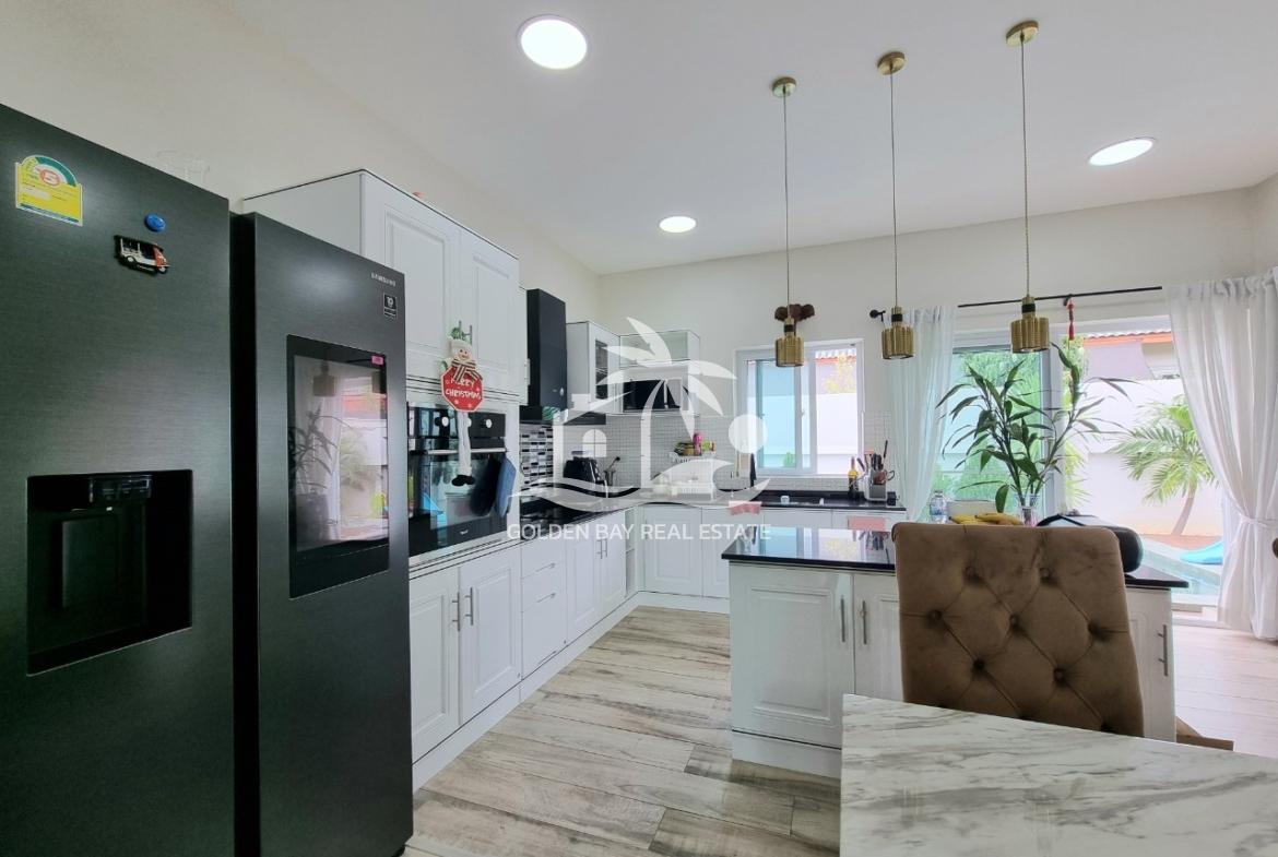 Private Pool Villa – Bang Saray