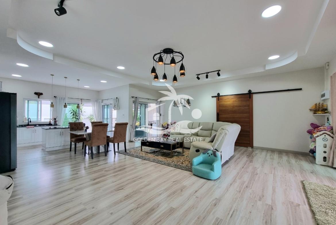 Private Pool Villa – Bang Saray
