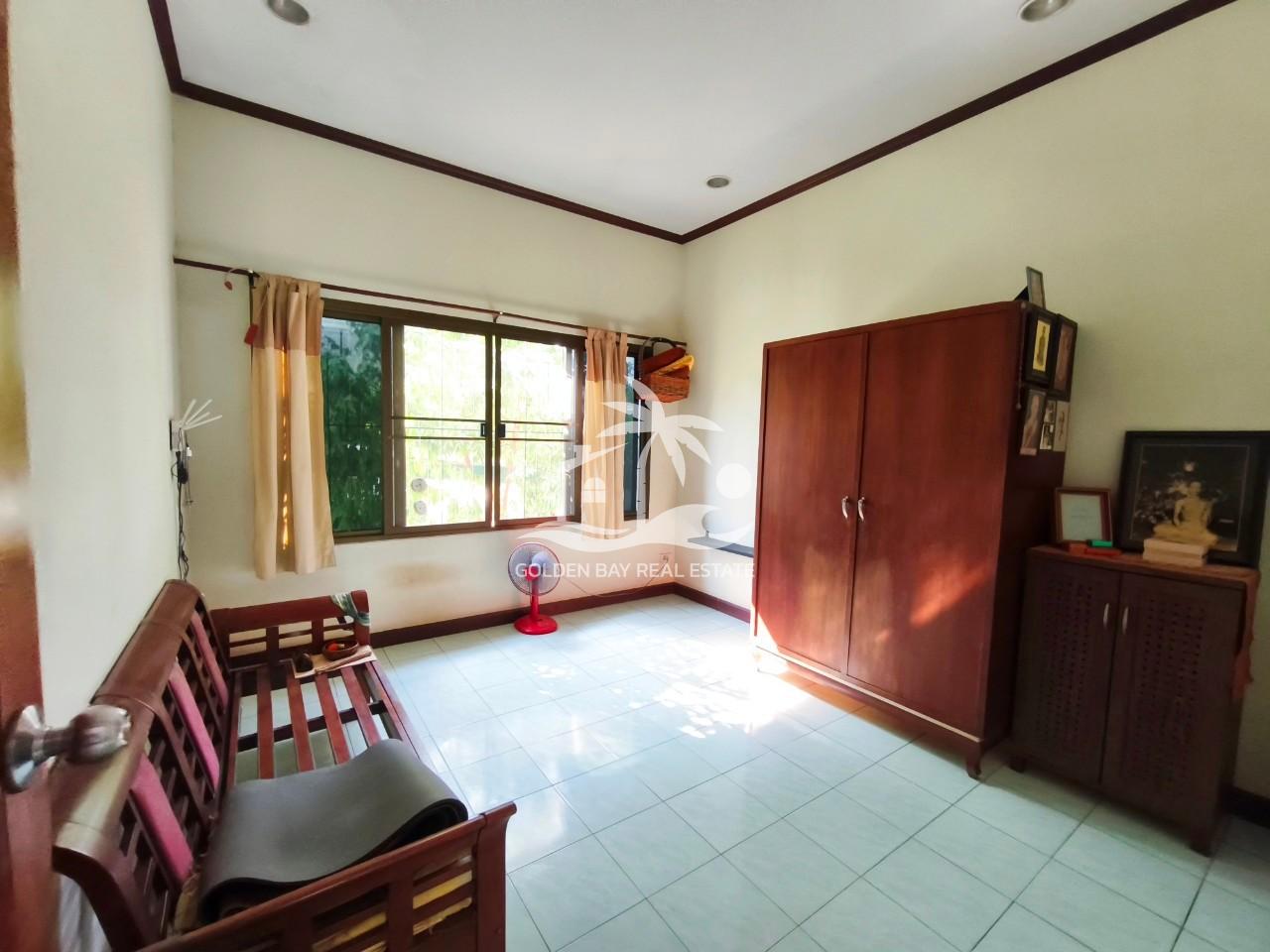 LINE_ALBUM_Private house and land for sale_250210_15 Private House at Nong Prue – East Pattaya