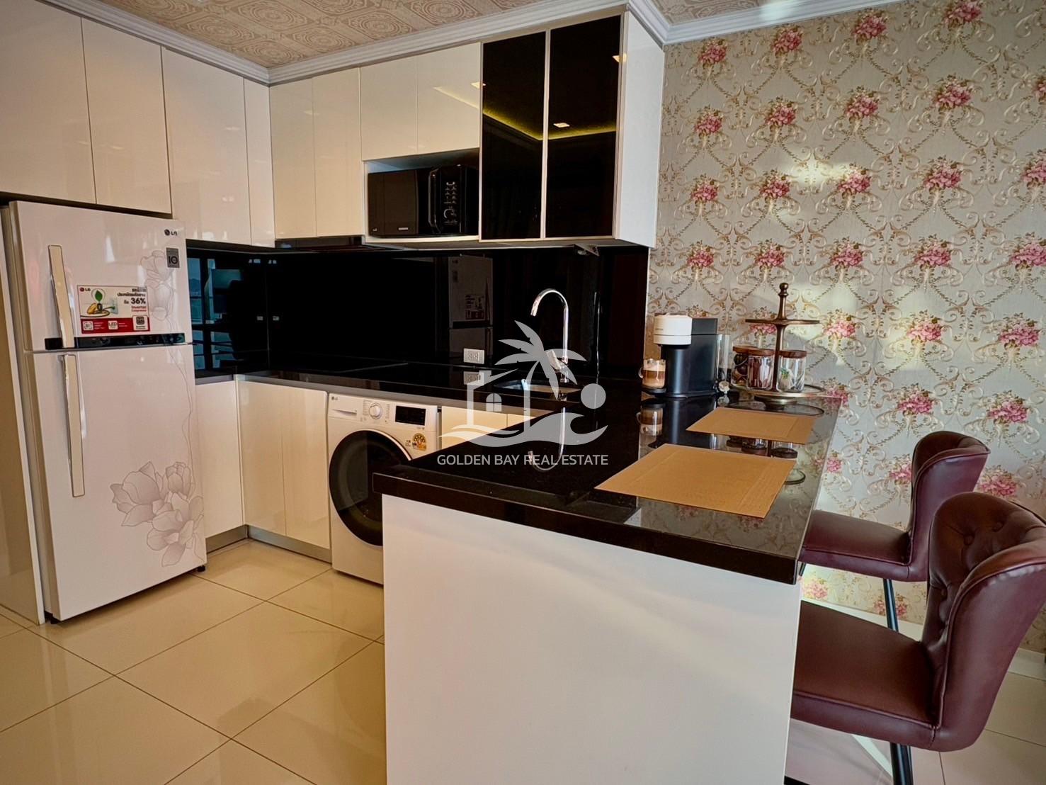 LINE_ALBUM_Wongamat duplex 38K_250207_10 Wongamat Tower – Wongamat