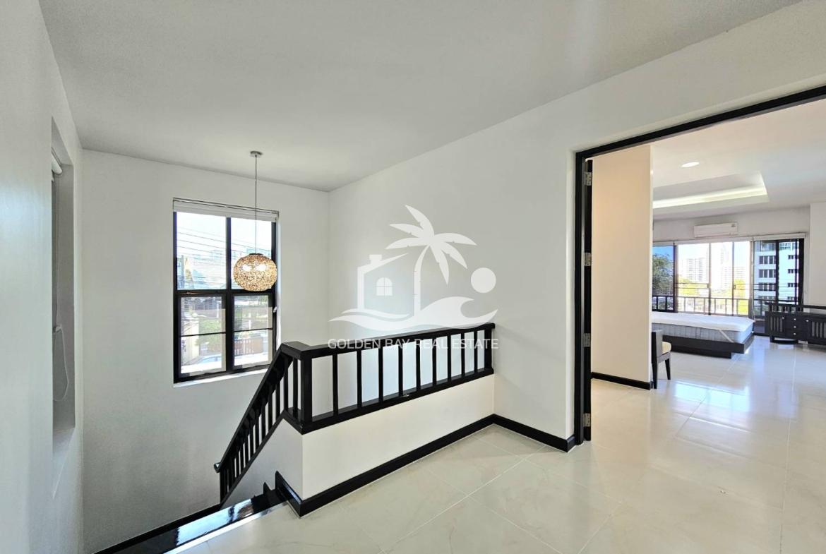 Luxury Pool Villa – Pratumnak Hill
