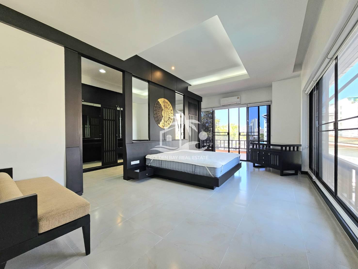 1631191_0 Luxury Pool Villa – Pratumnak Hill