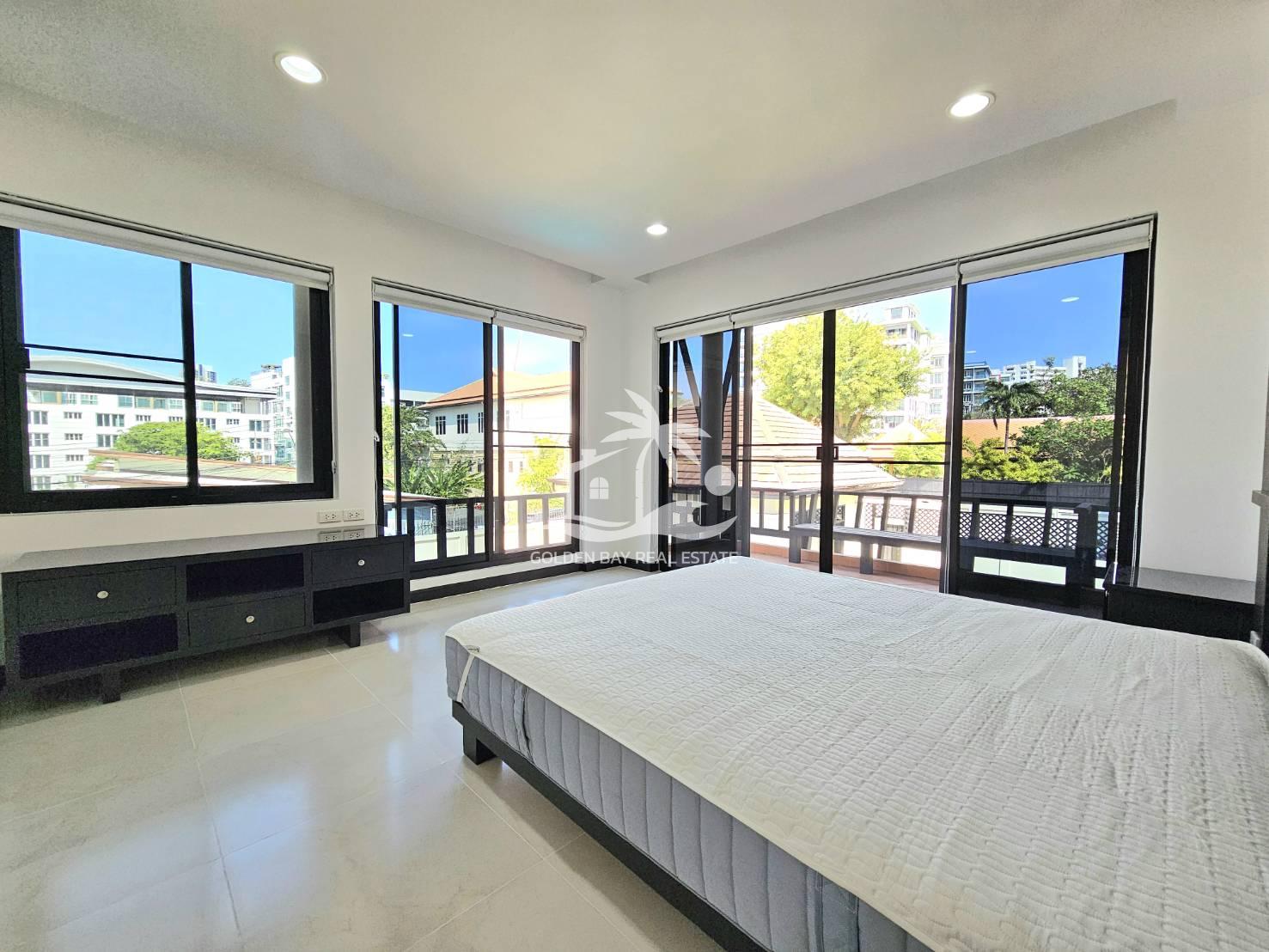 1631200_0 Luxury Pool Villa – Pratumnak Hill
