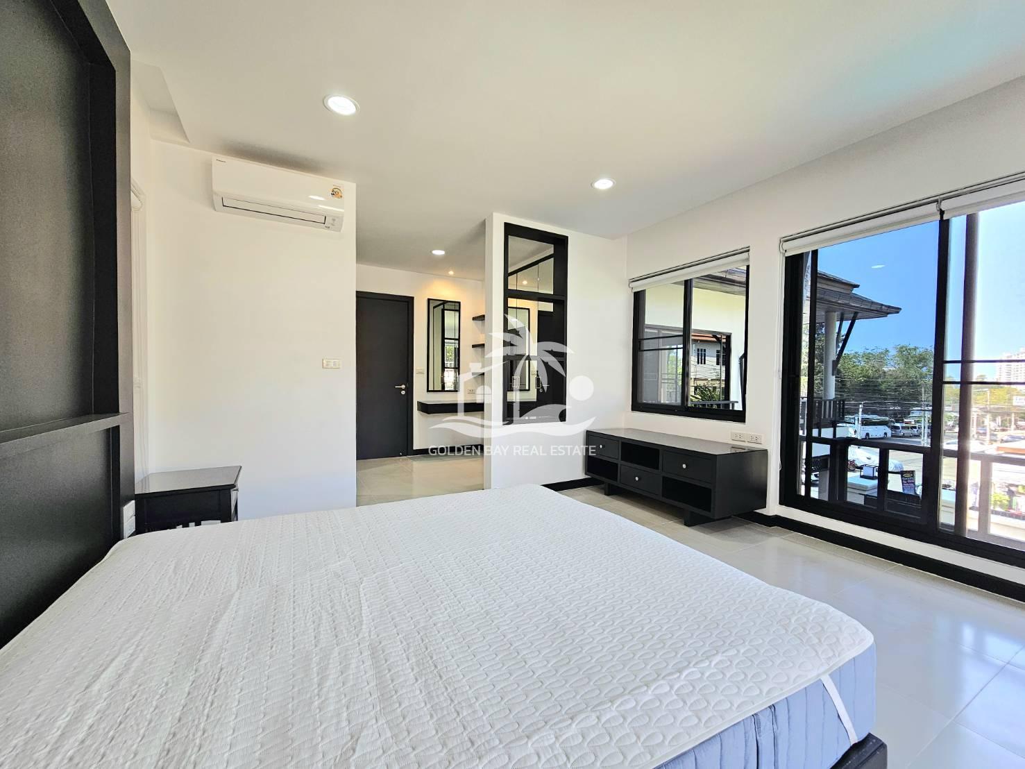 1631201_0 Luxury Pool Villa – Pratumnak Hill