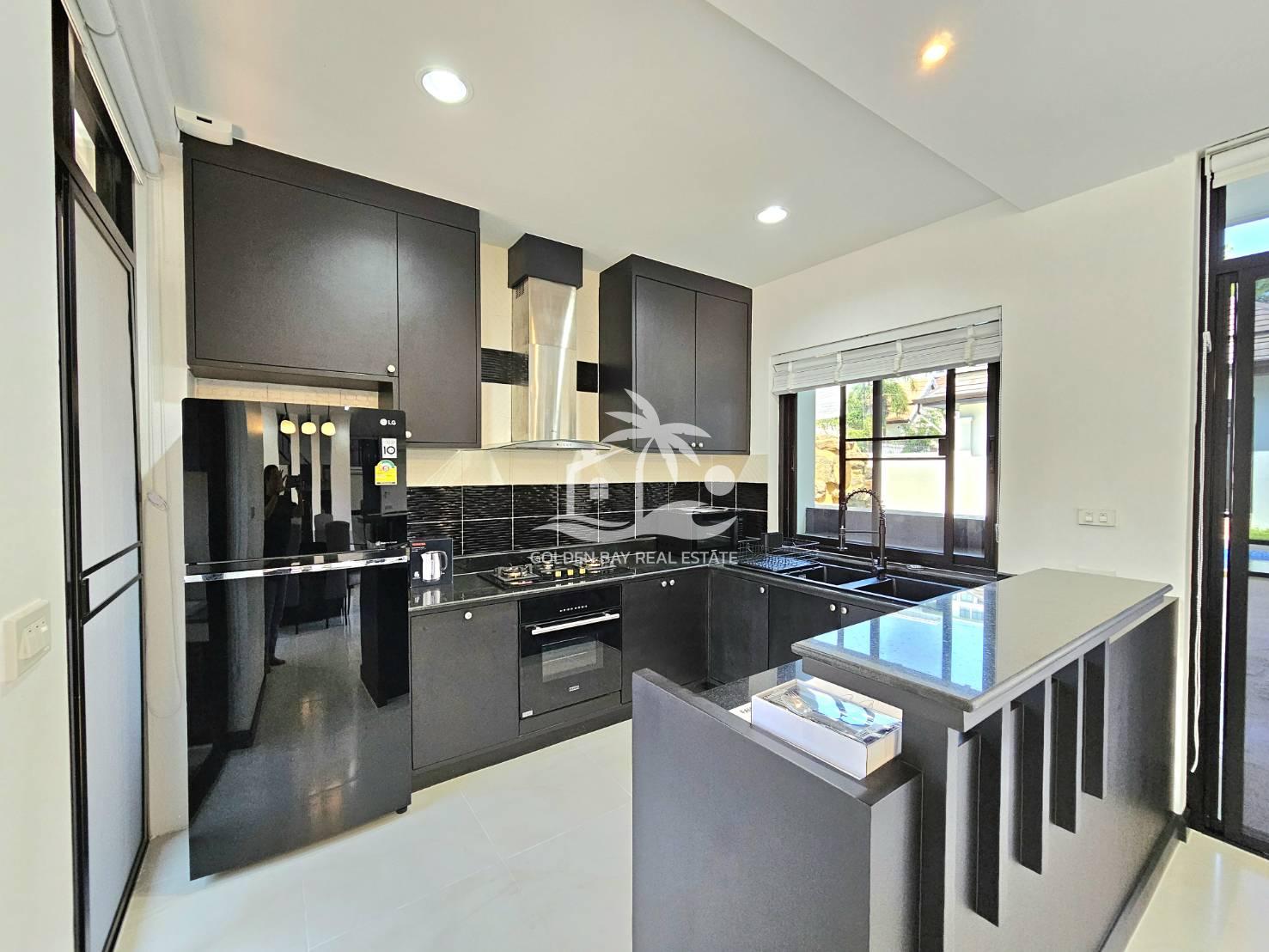 1631211_0 Luxury Pool Villa – Pratumnak Hill