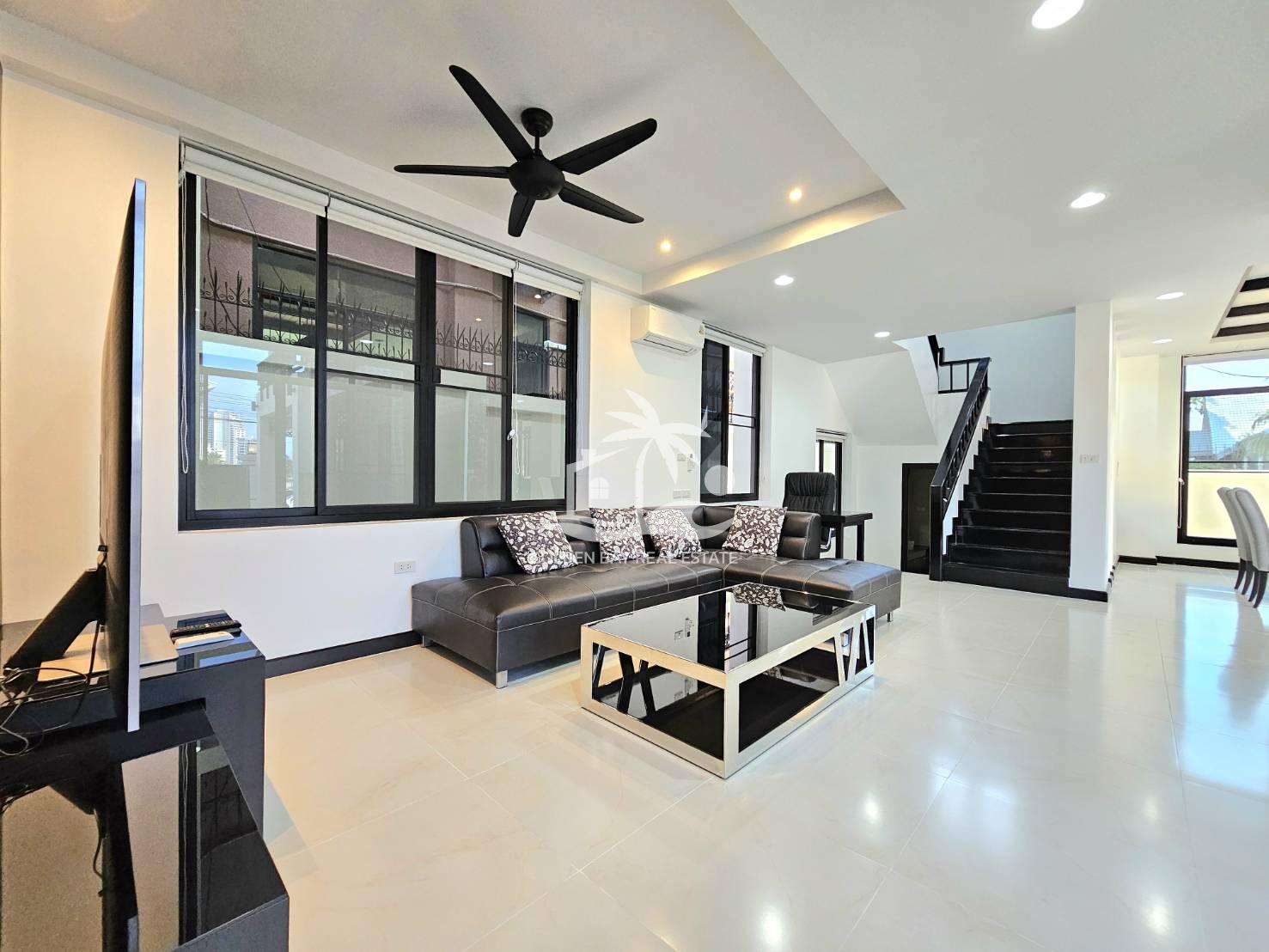 1631217_0 Luxury Pool Villa – Pratumnak Hill
