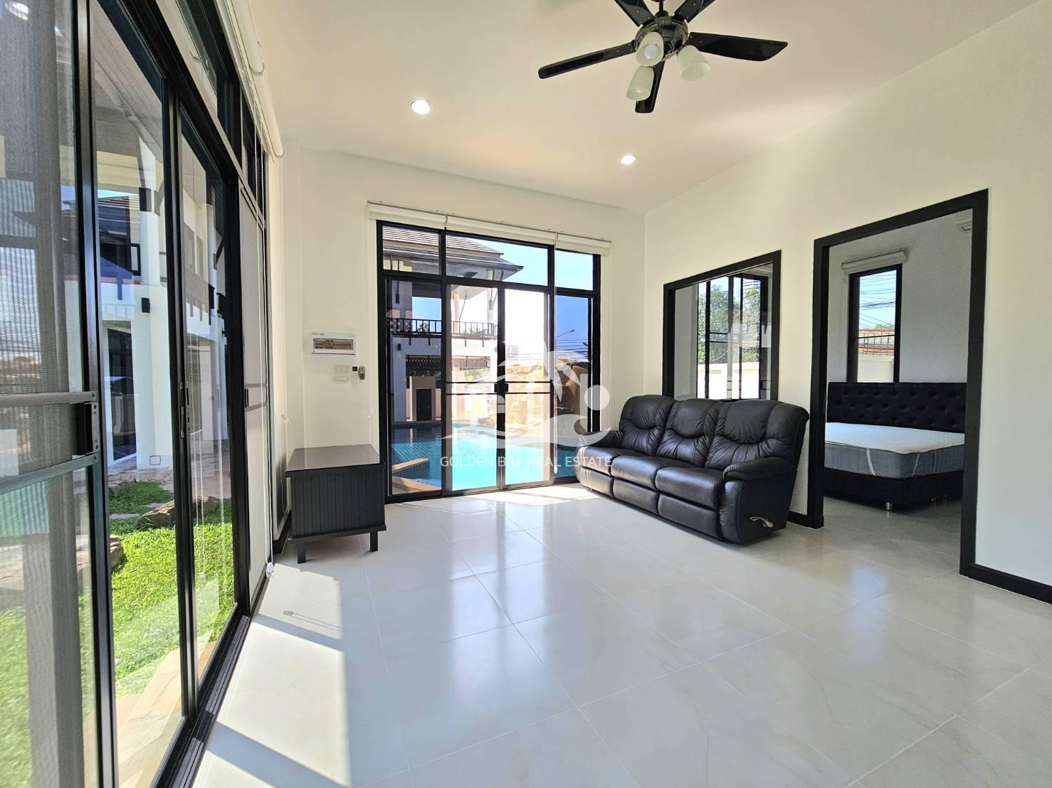1631223_0 Luxury Pool Villa – Pratumnak Hill