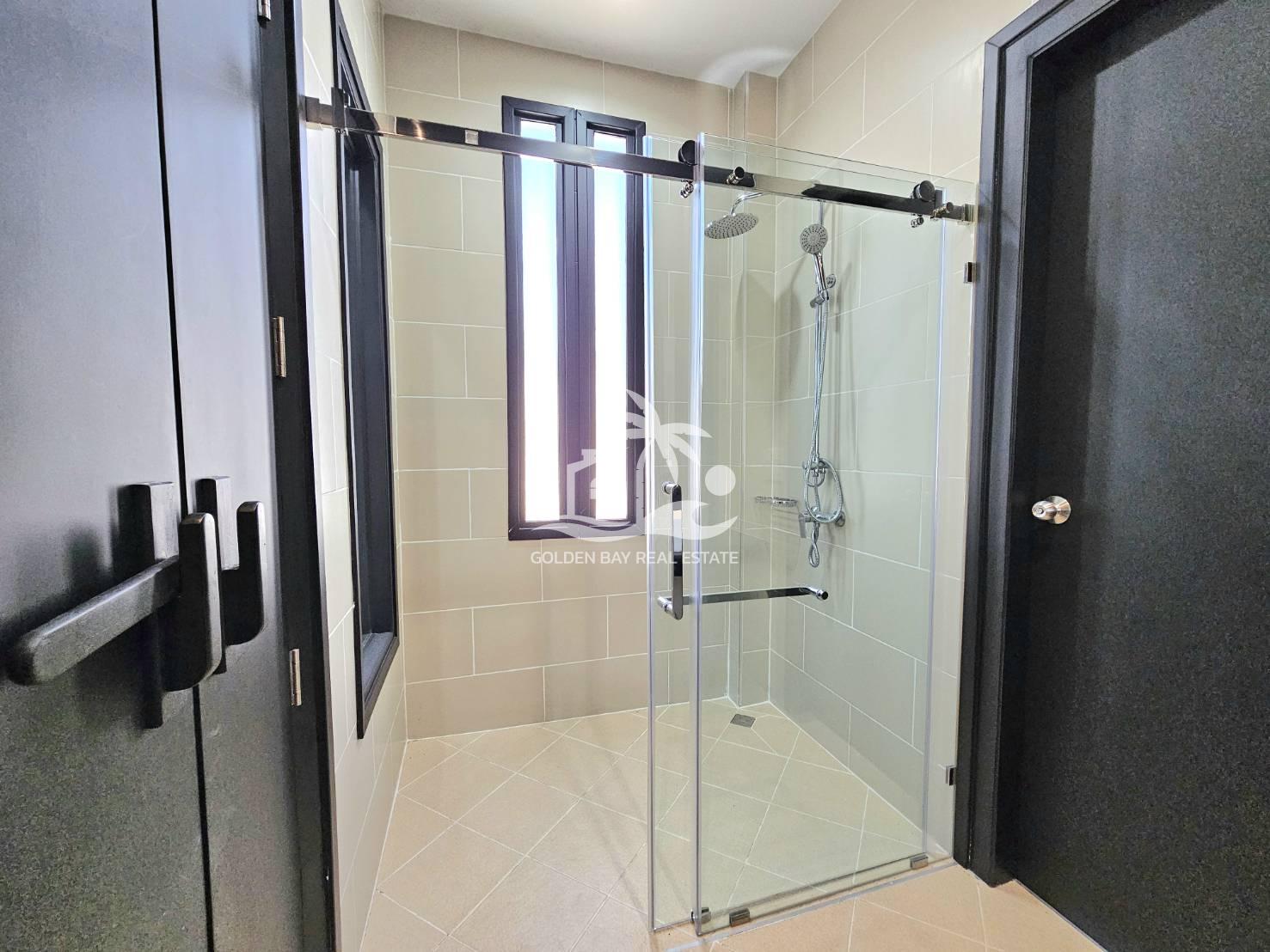 1631227_0 Luxury Pool Villa – Pratumnak Hill