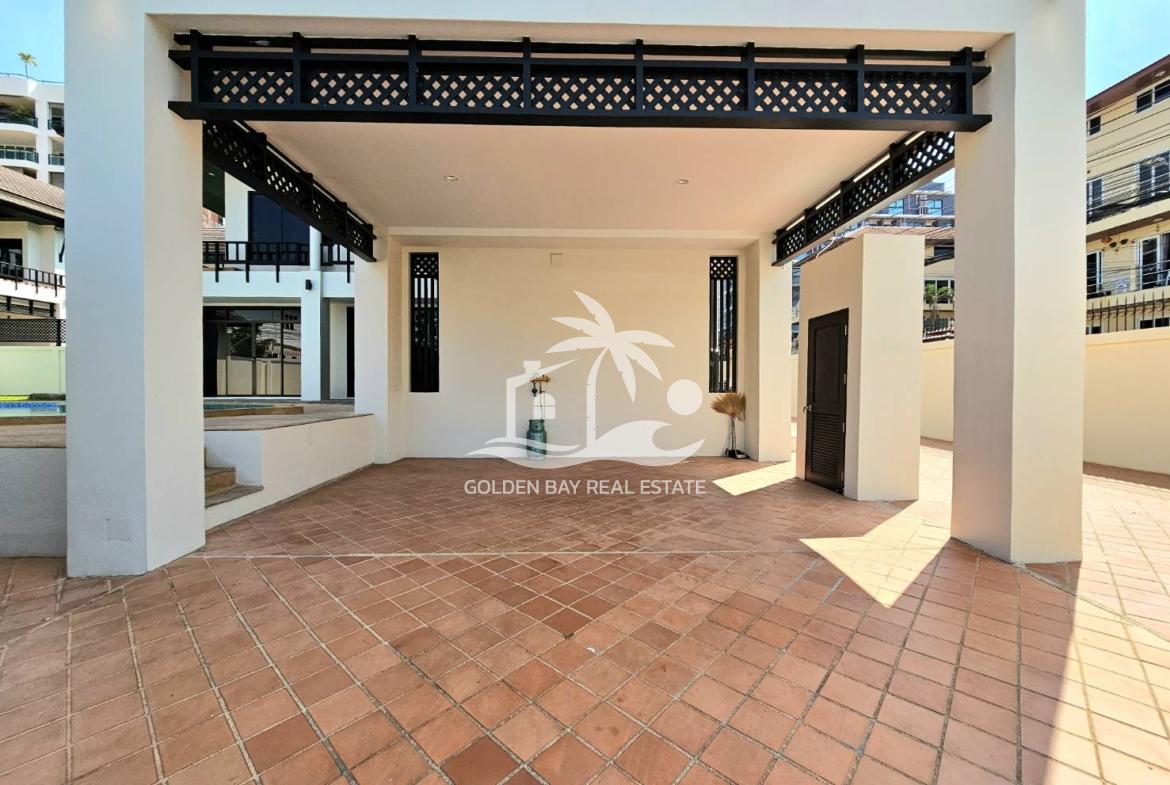 Luxury Pool Villa – Pratumnak Hill