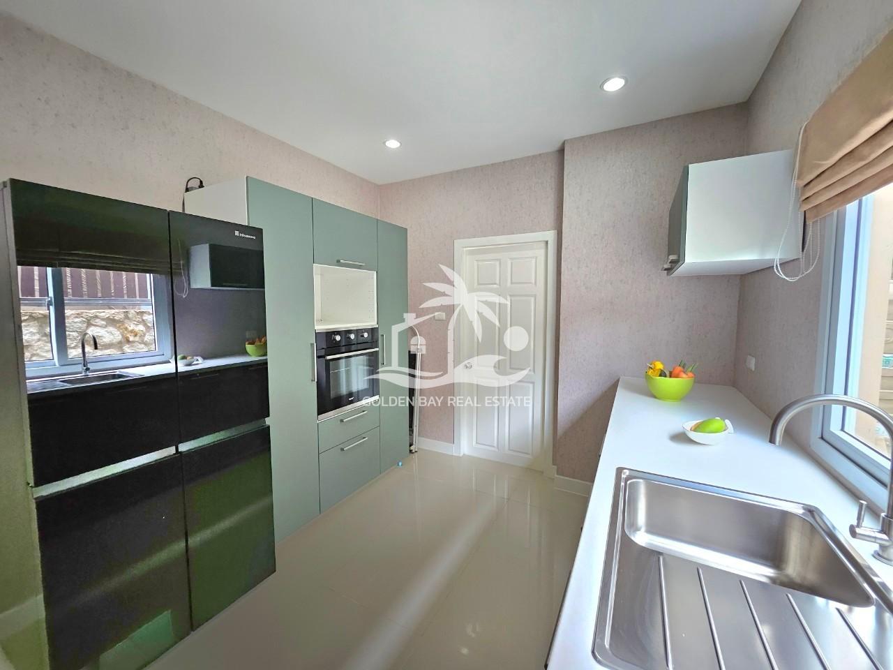 Censiri 16 – East Pattaya