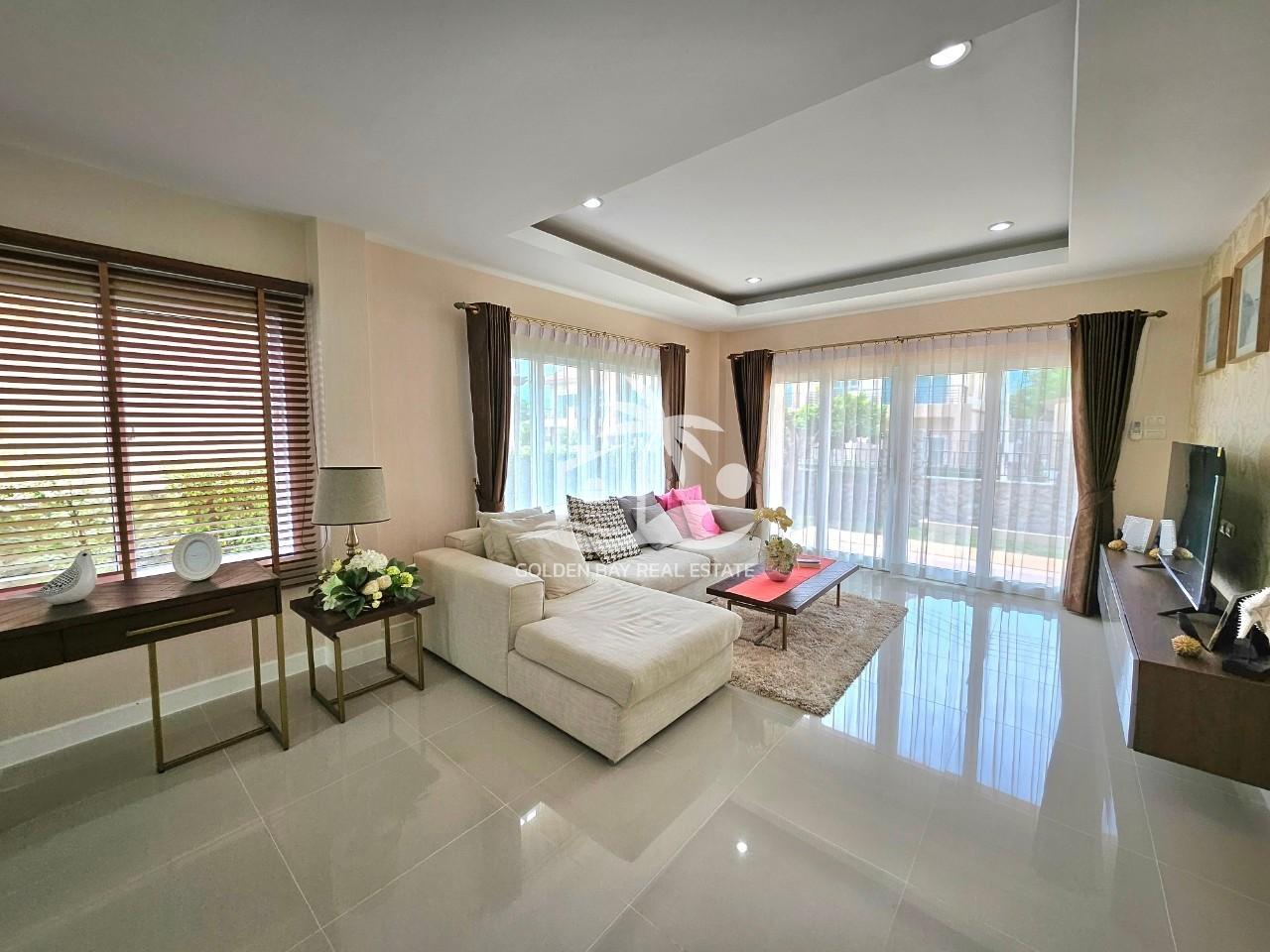Censiri 16 – East Pattaya