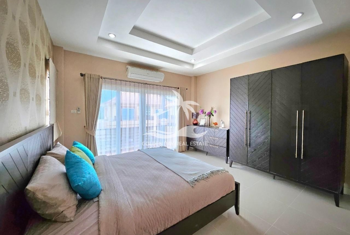Censiri 16 – East Pattaya