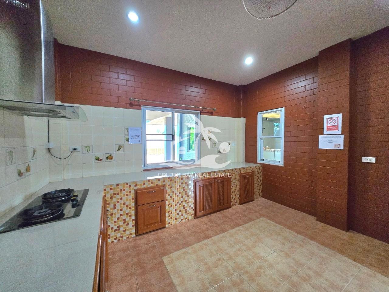 LINE_ALBUM_224 private house Pong for rent 40k_250306_4 Private Pool Villa Pong – East Pattaya