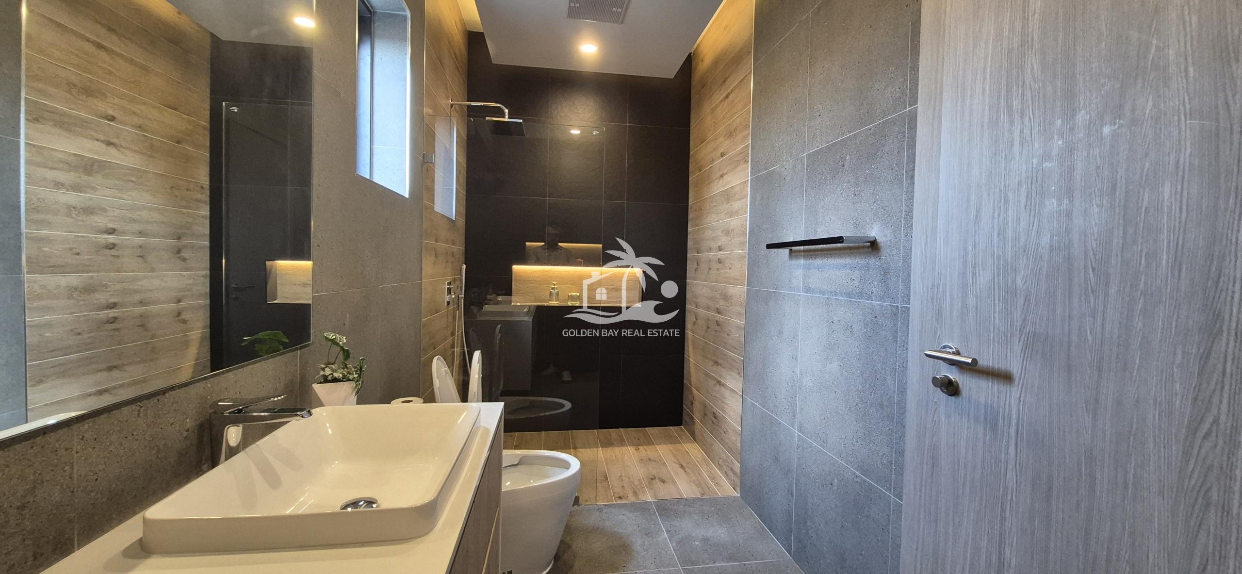1 (10) Horseshoe Point Residence – East Pattaya