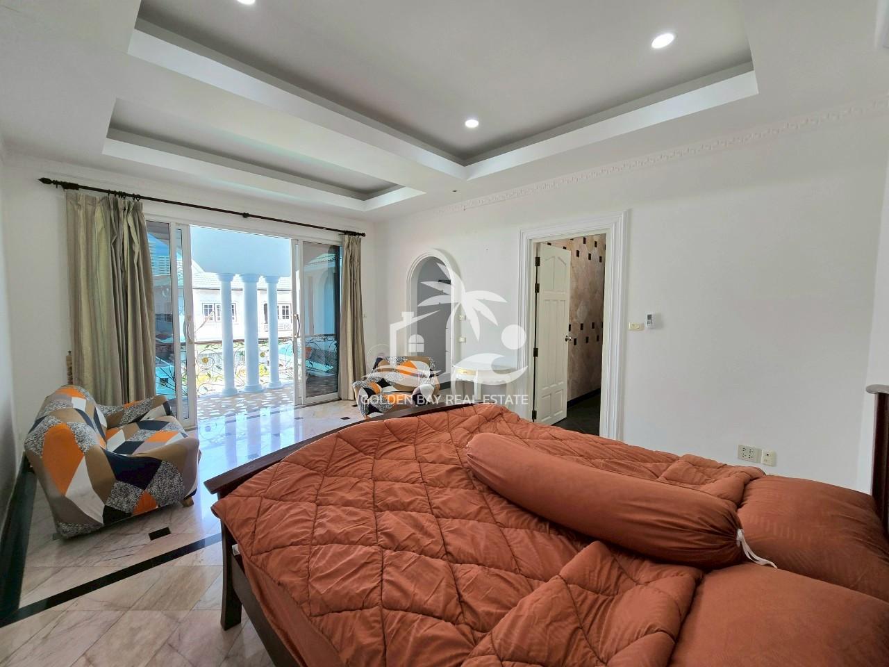 1 (11) Jomtien Palace – Jomtien