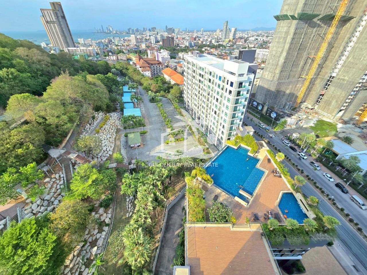 The Axis Condominium – Pratumnak Hill