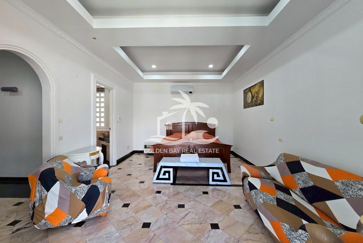 Jomtien Palace – Jomtien