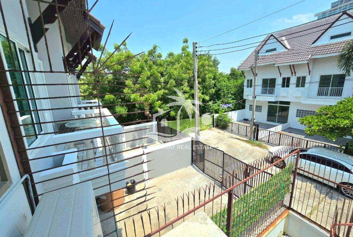 Jomtien Townhouse – Jomtien