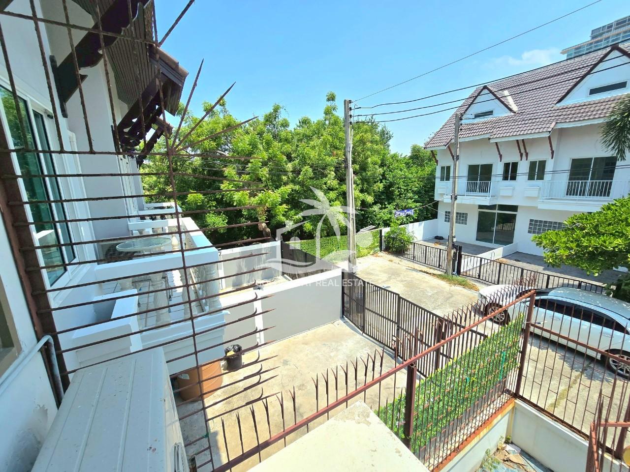 Jomtien Townhouse – Jomtien
