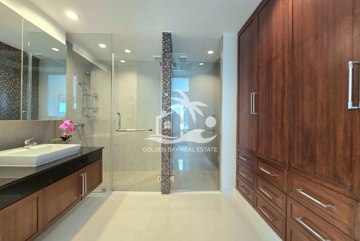 The Axis Condominium – Pratumnak Hill