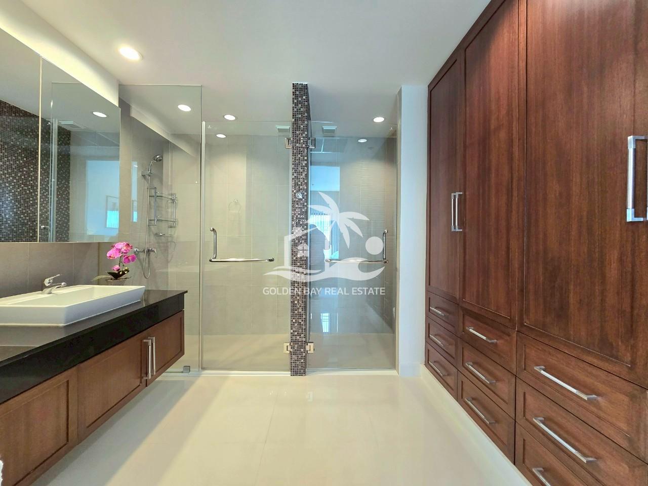 The Axis Condominium – Pratumnak Hill