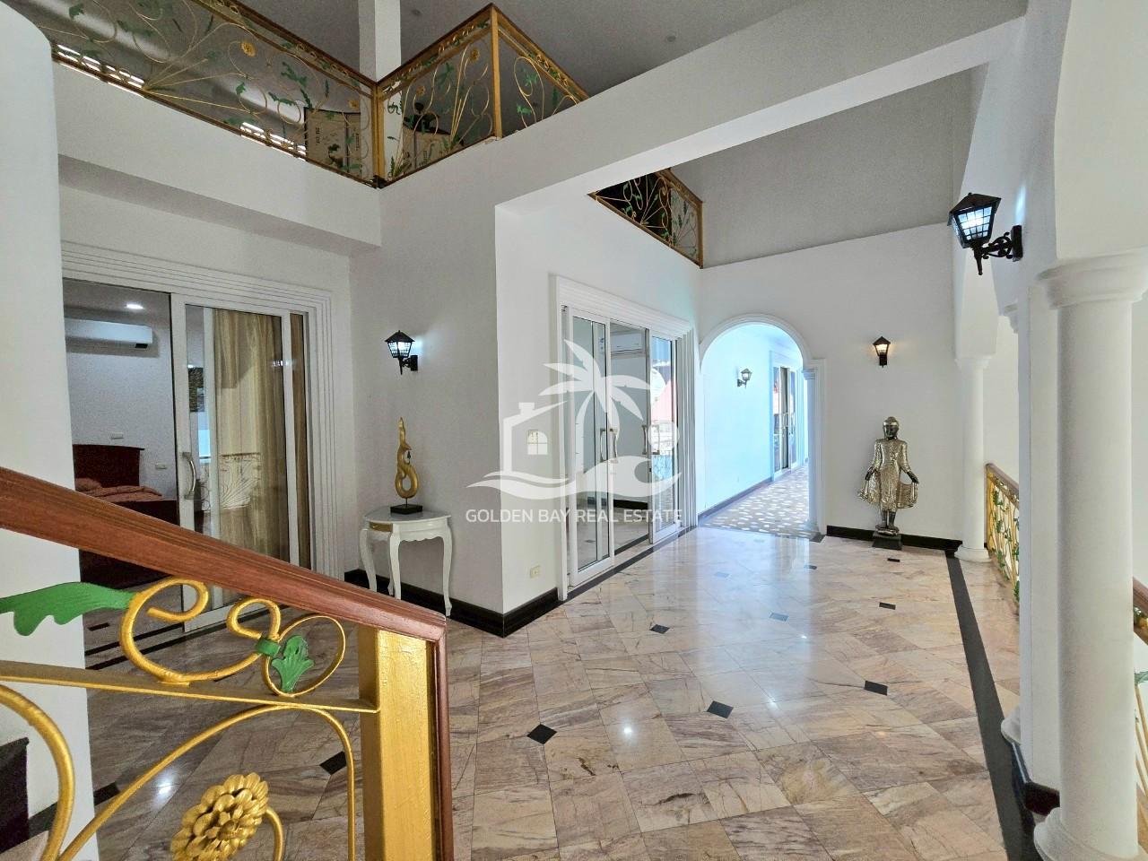 1 (21) Jomtien Palace – Jomtien