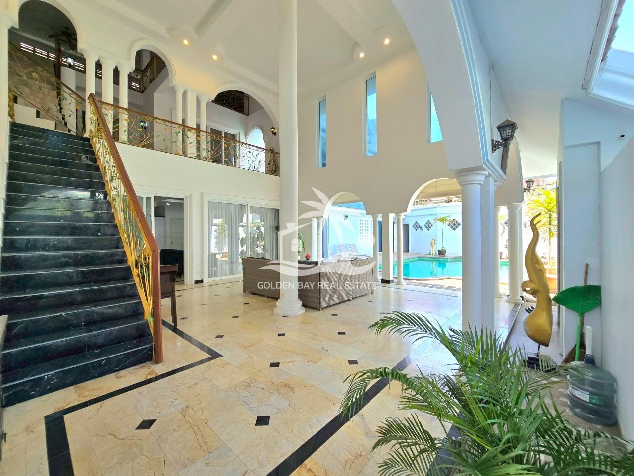 1 (24) Jomtien Palace – Jomtien