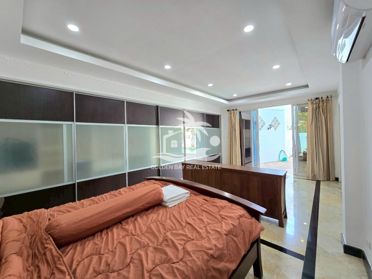 1 (27) Jomtien Palace – Jomtien