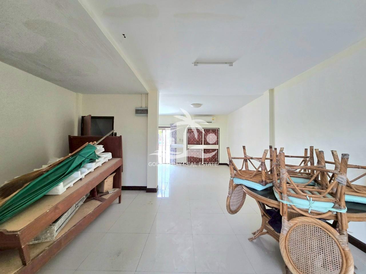 1 (30) Jomtien Townhouse – Jomtien