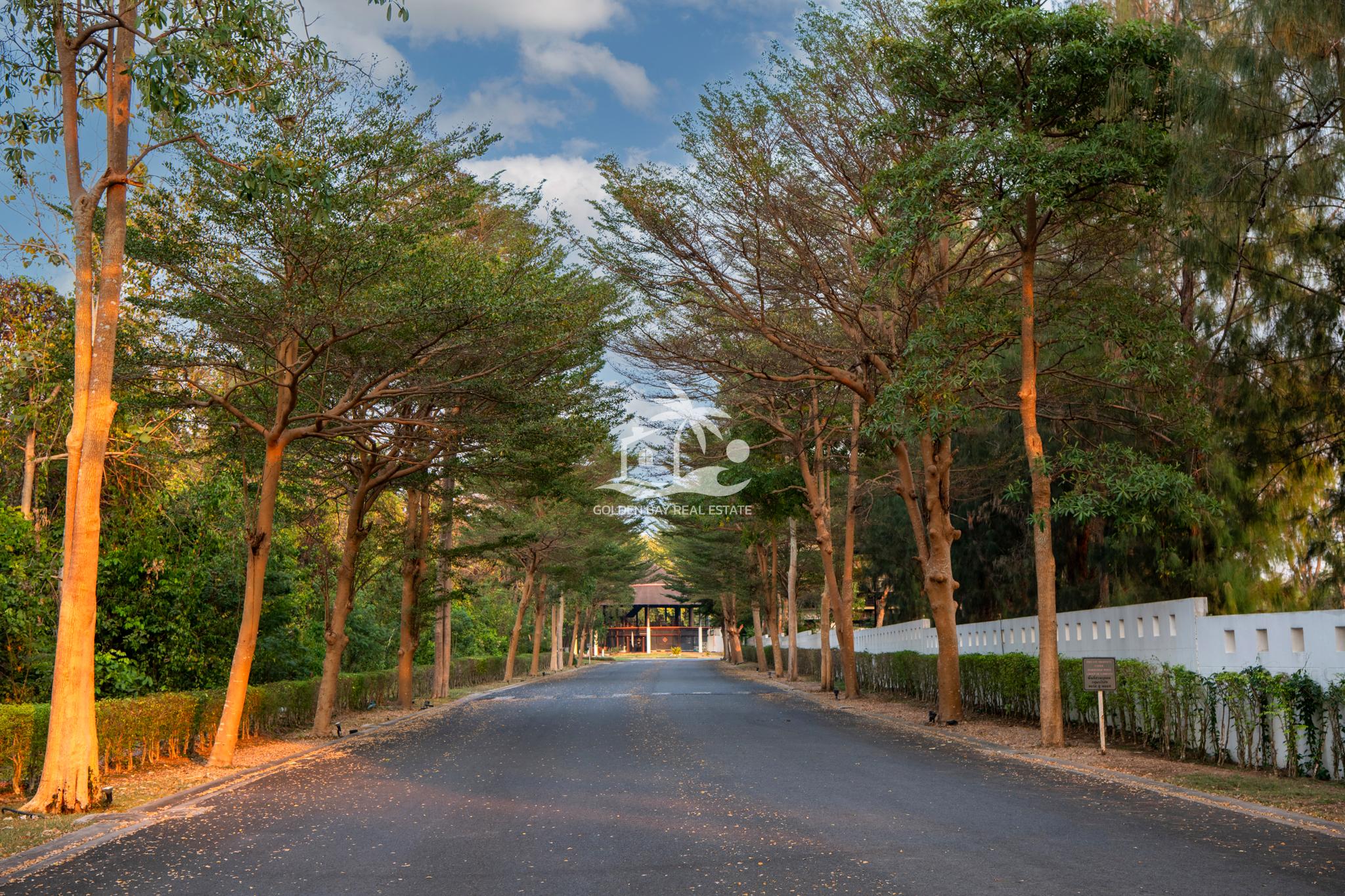 1 (34) Horseshoe Point Residence – East Pattaya