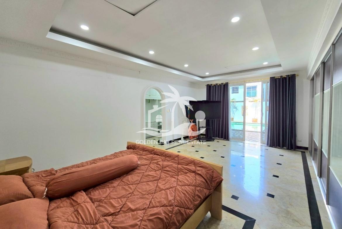 Jomtien Palace – Jomtien