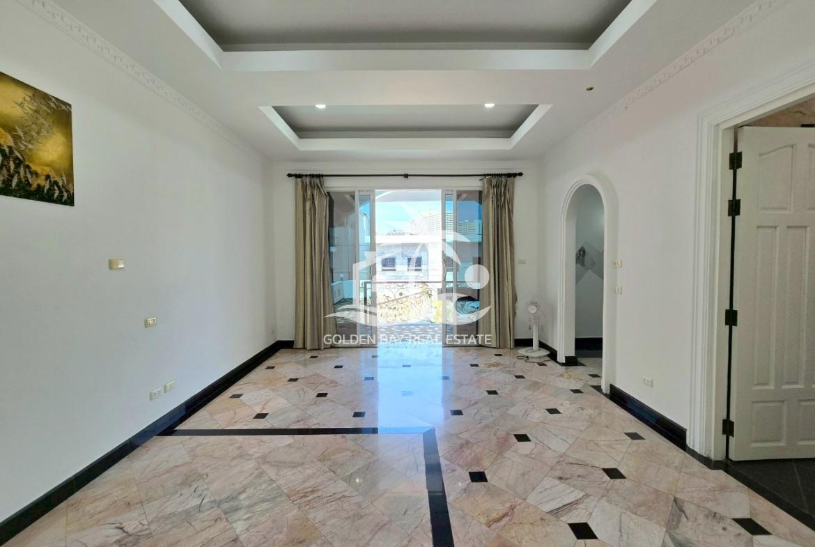 Jomtien Palace – Jomtien