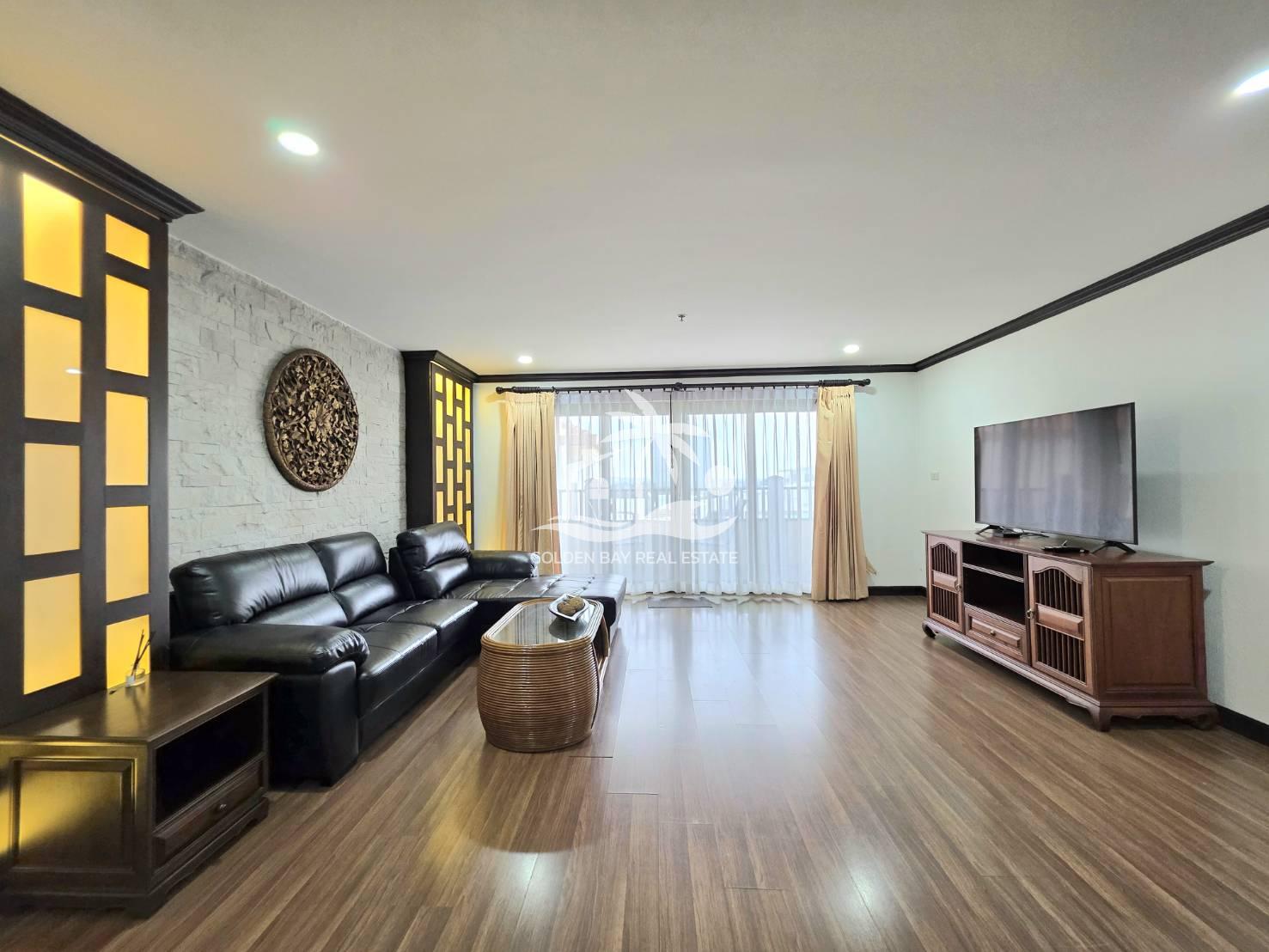 Nirvana Place – Pratumnak Hill