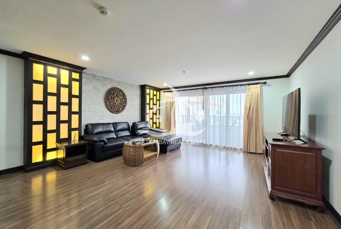 Nirvana Place – Pratumnak Hill