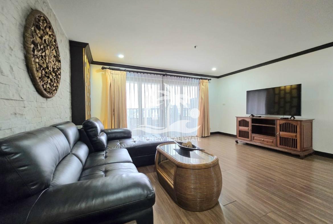 Nirvana Place – Pratumnak Hill